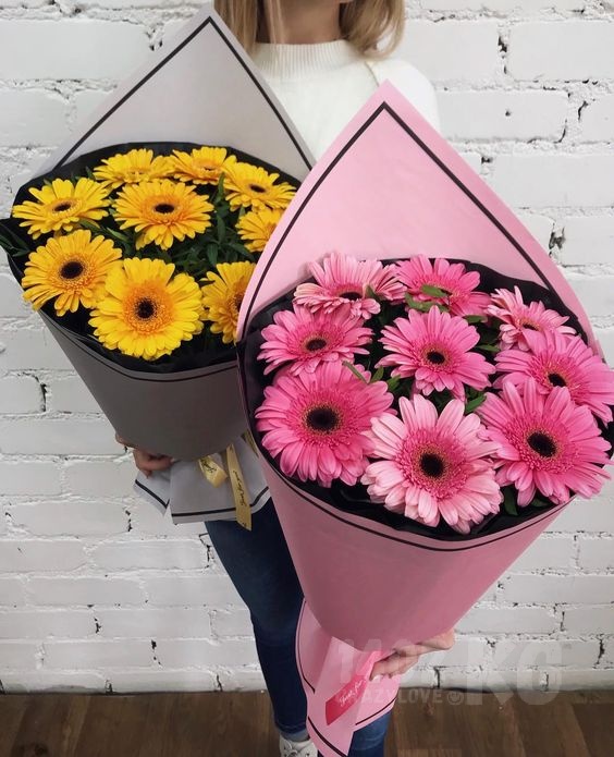 Купить цветы. Букет из герберы 1 900 сом. Доставка цветов Бишкек. Цветочный магазин.